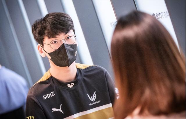 体育F1加拿大站：维斯塔潘夺冠 阿隆索亚军