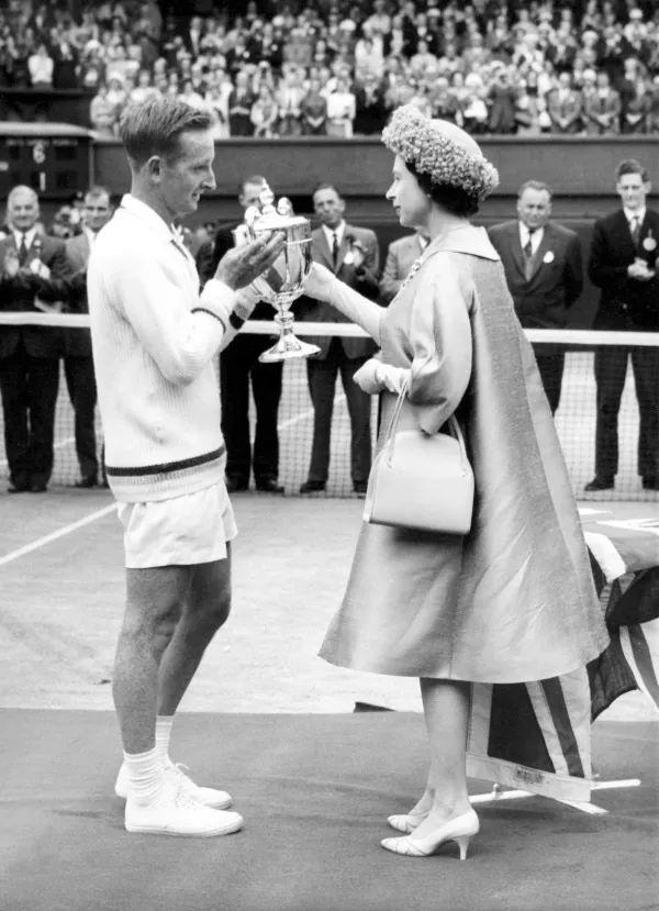 与此同时 与此同时