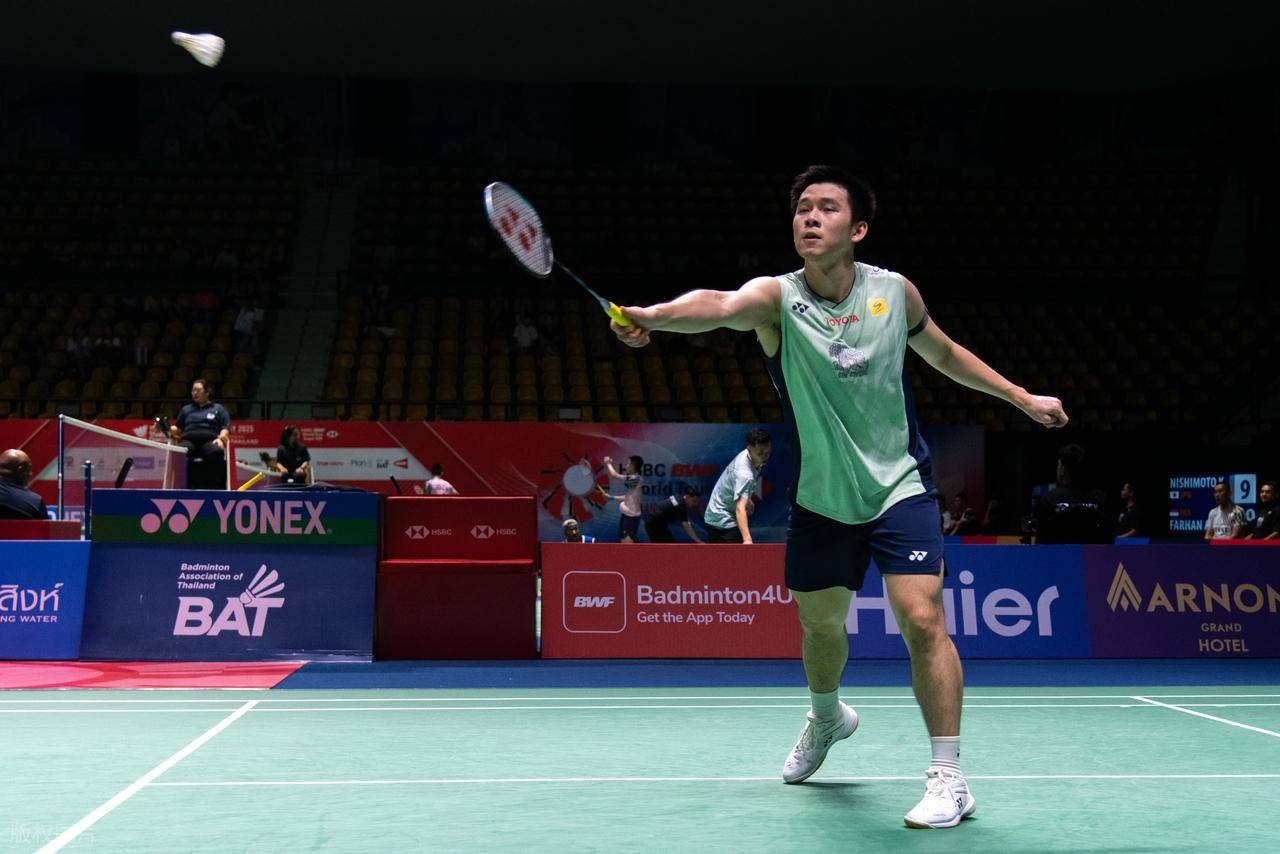 在篮板球的 在篮板球的