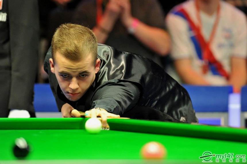 着他与巴萨 着他与巴萨