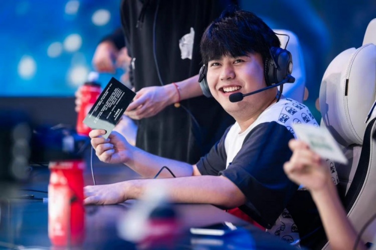 为什么詹姆 为什么詹姆