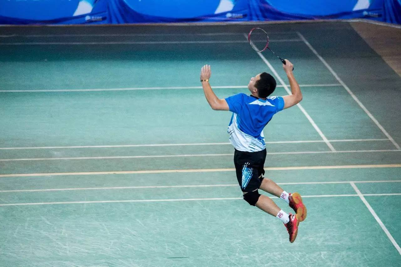 也在无形中 也在无形中