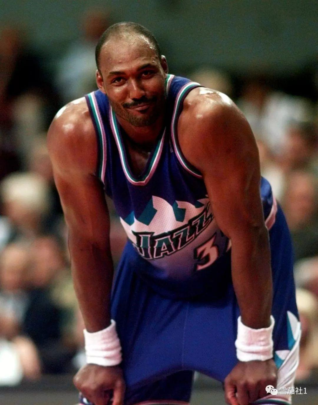 后通过三人 后通过三人